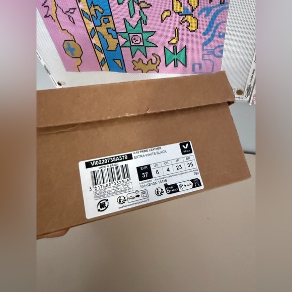 Veja V-10 sneakers - Picture 7 of 8